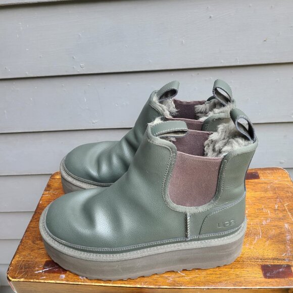 UGG Neumel Platform Chelsea Boot FOREST Night size 9 - Picture 12 of 13